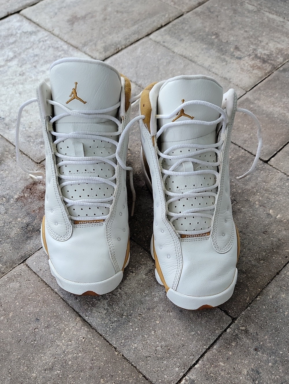 Air Jordan 13 Retro White and Wheat Sneakers Y Sz 7 Year 2004 - Picture 3 of 11